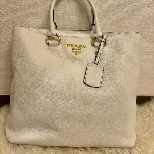 PRADA トートバッグ