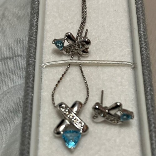 K18WG ネックレス・ピアス