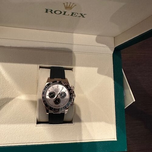 ロレックス  コスモグラフデイトナ