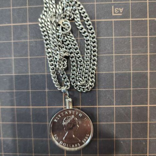 メイプルリーフプラチナコイン 1/2oz. 850pt ヘッダー喜平チェーン付き