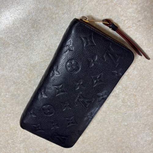 ジッピーウォレット モノグラムアンプラント