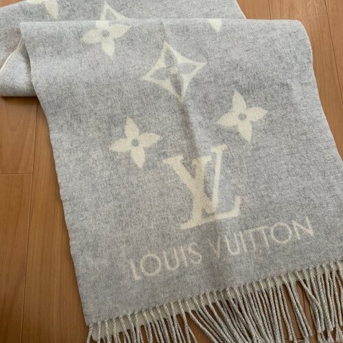 ルイ・ヴィトン マフラー