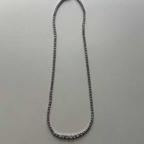 ダイヤモンドネックレス　k18ホワイトゴールド