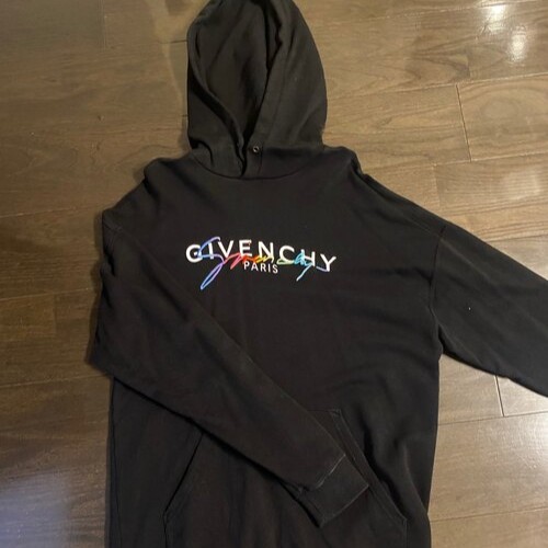 ジバンシィ パーカー