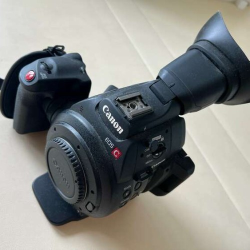 EOS C100 MarkII