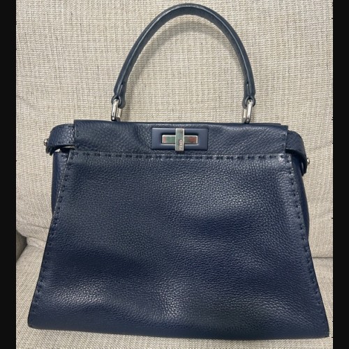 フェンディ ピーカブー