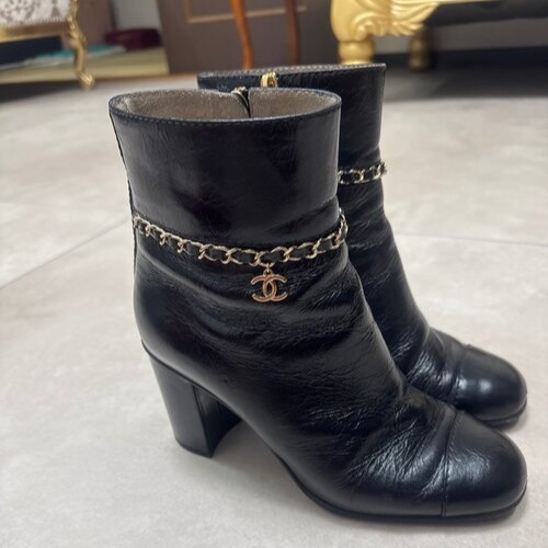 シャネル チェーンショートブーツ　38C