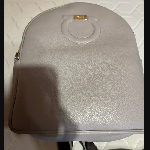 フェラガモ ガンチーニ バックパック