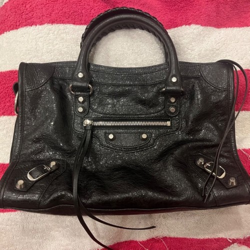 バレンシアガ ル・シティ