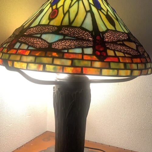 ティファニートンボランプ