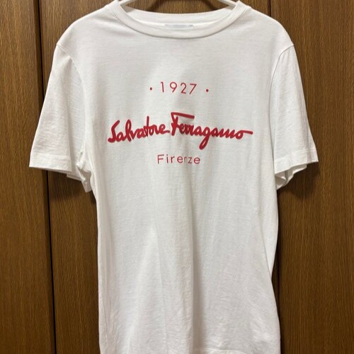 フェラガモTシャツ