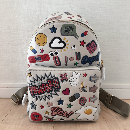 Anya Hindmarch バックパック・ミニ・オールオーバーステッカ