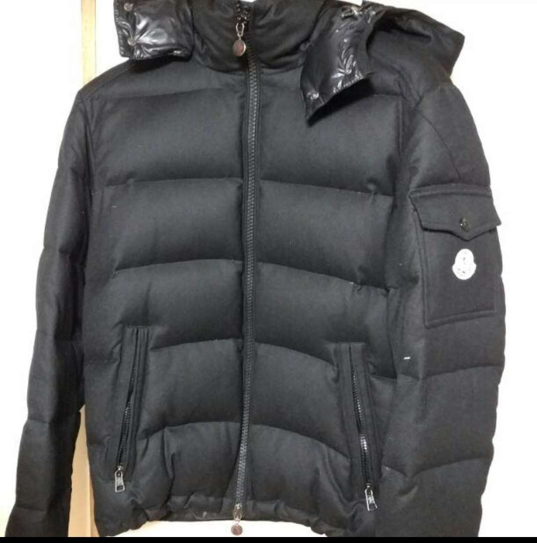 モンクレール　MONTGENEVER