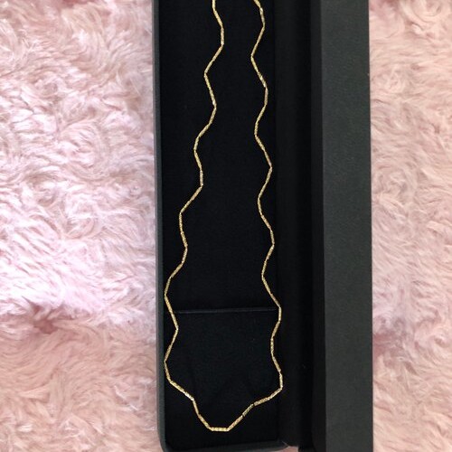 18金イエローゴールド デザインネックレス