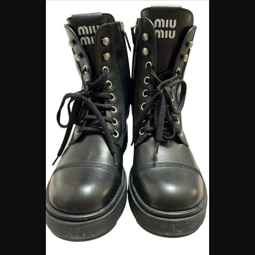 コンバットブーツ