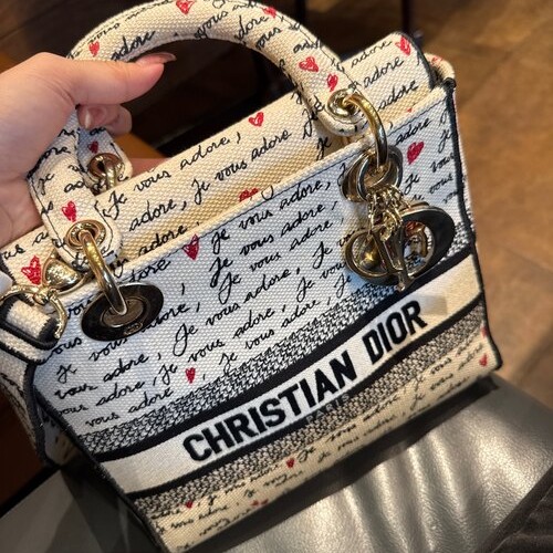 レディディオール バッグ