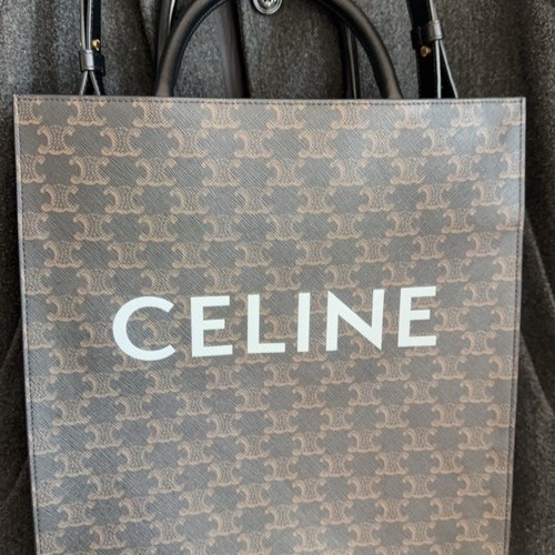 セリーヌ キャンバストート