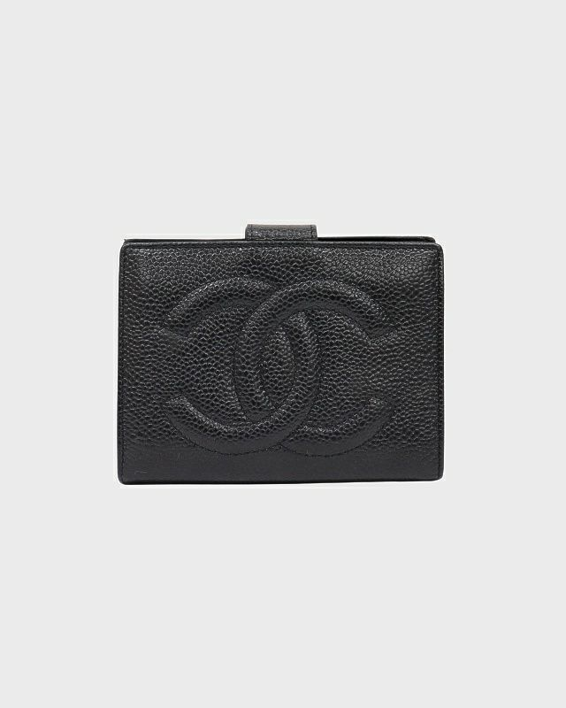 CHANEL COCOキャビアスキンウォレット