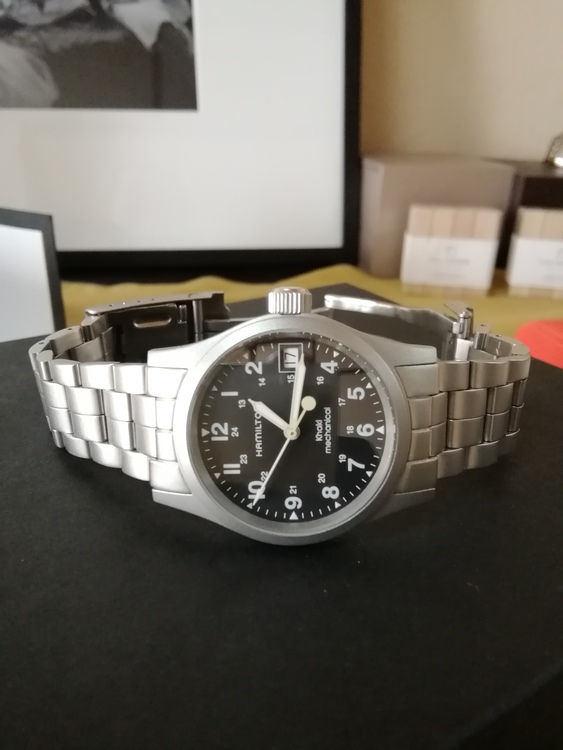 カーキ　フィールド　メカニカル