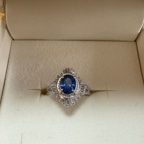 ブルーサファイアリング pt900