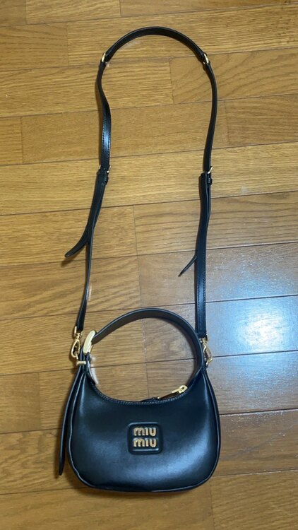 ショルダーバッグ