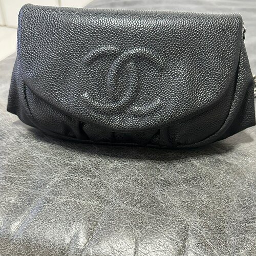 ハーフムーン チェーンウォレット