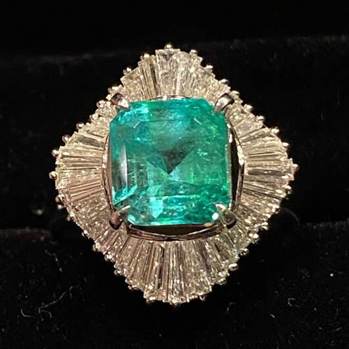 天然エメラルド天然ダイヤリング