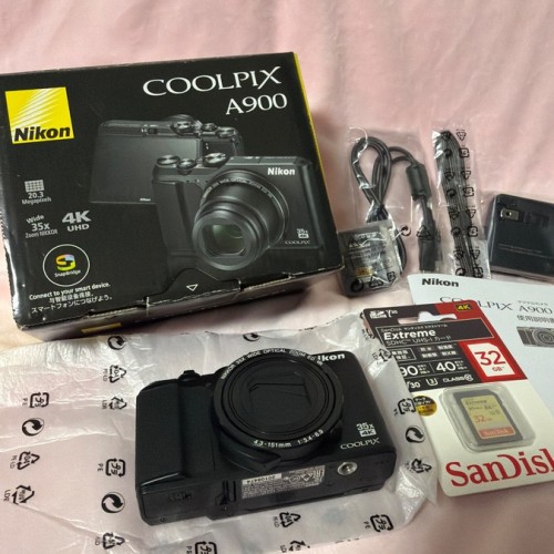 Nikon COOLPIX A900