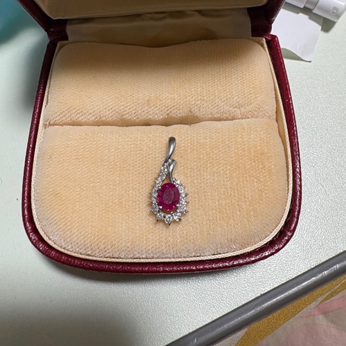 ルビーペンダントトップ