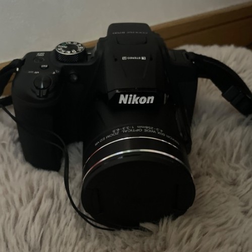 Nikon coolpuxB700