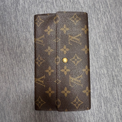ルイヴィトン モノグラム ポルトトレゾール・インターナショナル 3つ折り財布