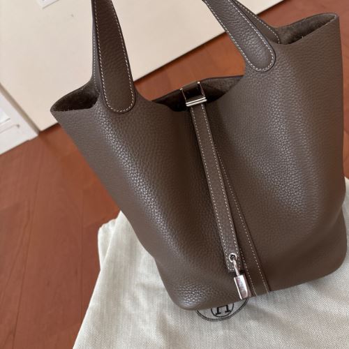 エルメス ピコタン