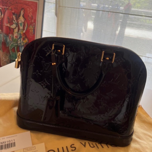 ルイ・ヴィトン アルマ PM アマラント モノグラム・ヴェルニ ゴールド金具 Mの画像