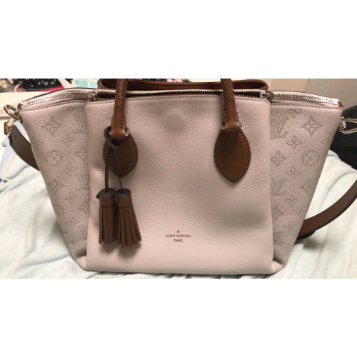 ルイヴィトンオメアマヒナハンドバッグの画像