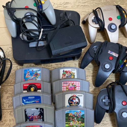 ニンテンドー64とコントローラー、ソフト