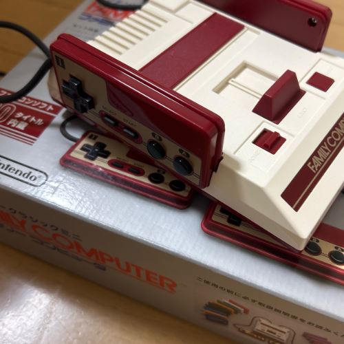 ニンテンドークラシックミニ ファミリーコンピュータ