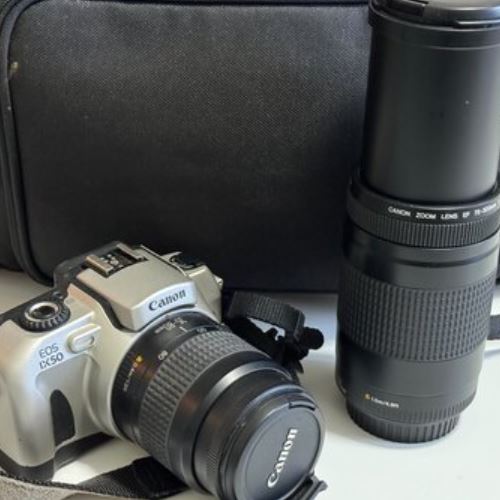 ①Canon EOS IX50 一眼レフフィルム式、 EF75-300mm F4