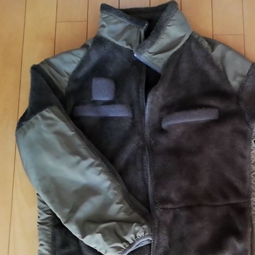 ナノ・ユニバース　フリース