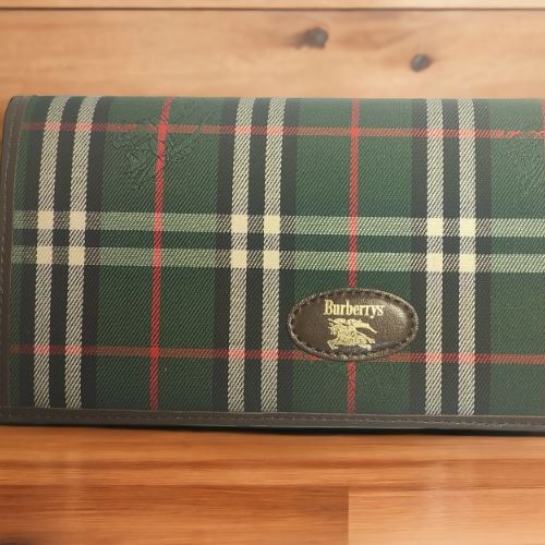 バーバリー ノバチェック柄 2つ折り 長財布 グリーン