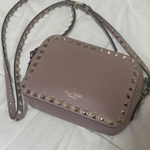 ヴァレンティノ　バッグ