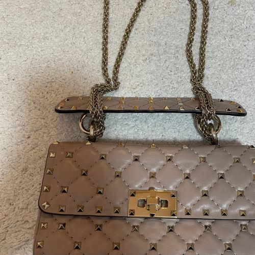 ヴァレンティノ スタッズ ショルダーバッグ