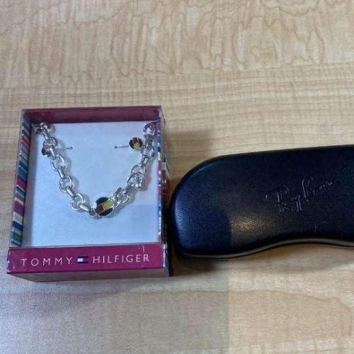 小物セット:レイバンサングラス&トミーヒルフィガーアクセサリー