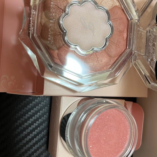 ジルスチュアートブルームクチュールアイズ03、アイジュエルデュー 05