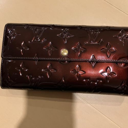 ヴェルニ　長財布