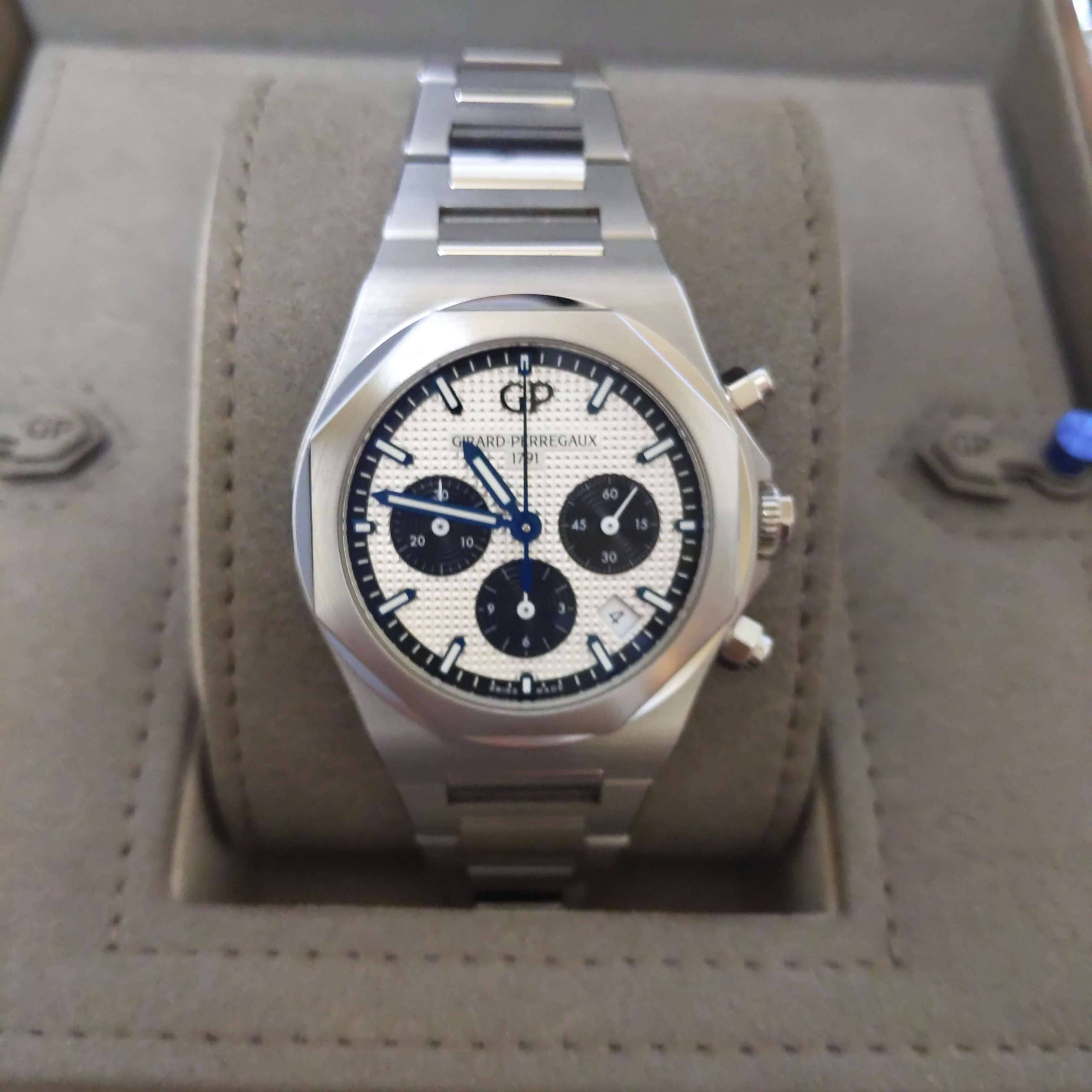 ジラールペルゴ 付属品全て有り 2回の使用の画像