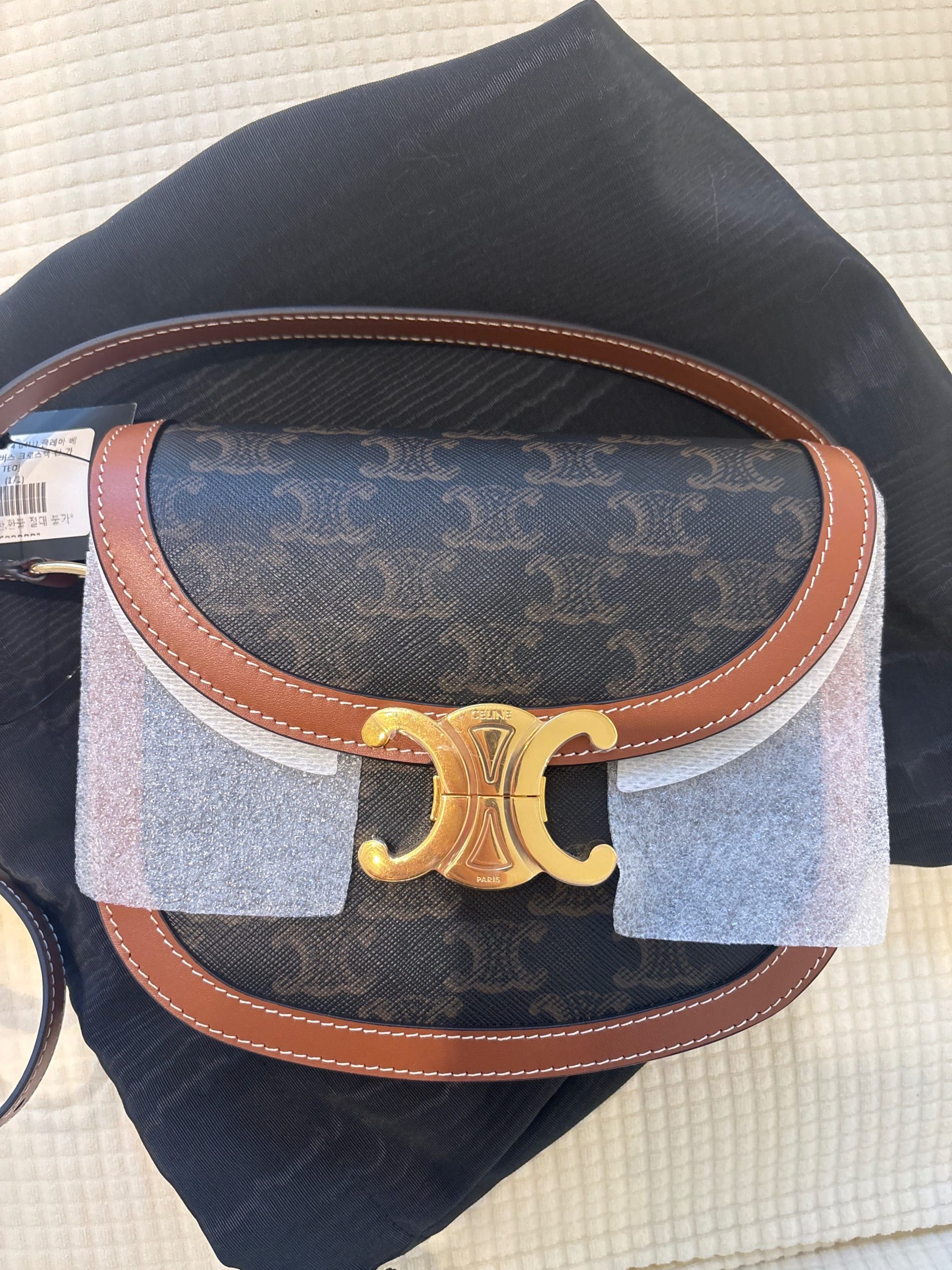 セリーヌ　新品未使用品の画像