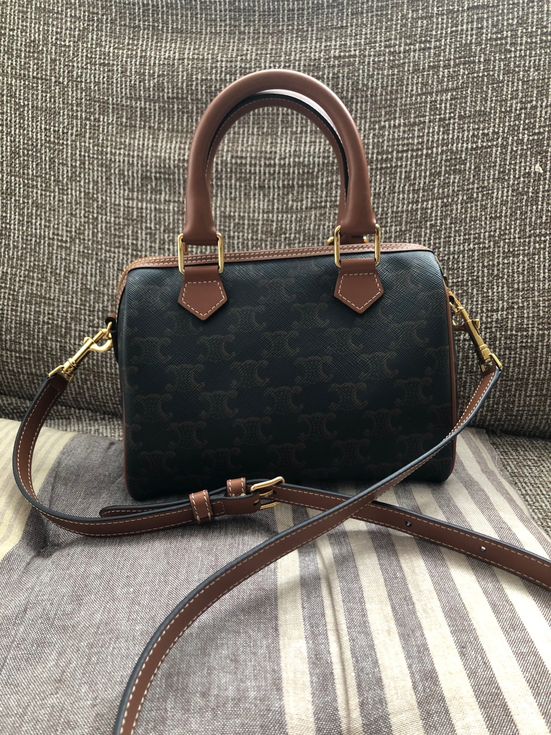 セリーヌ スモールボストンの画像