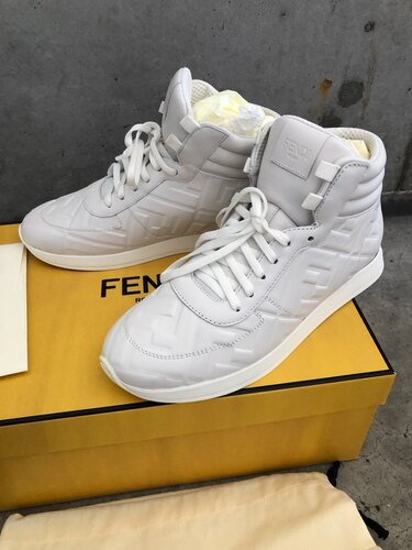 新品未使用　フェンディ　FFレザーハイカットスニーカー　白　38サイズ