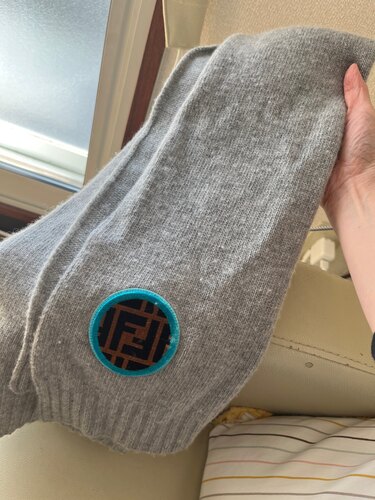 フェンディ　マフラー