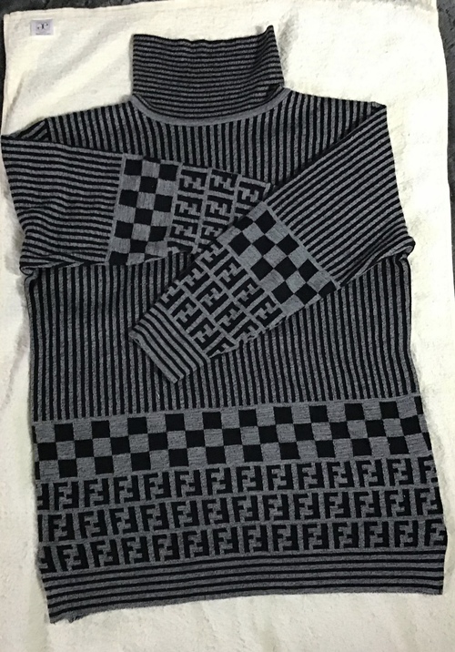 フェンディのヴィンテージセーター